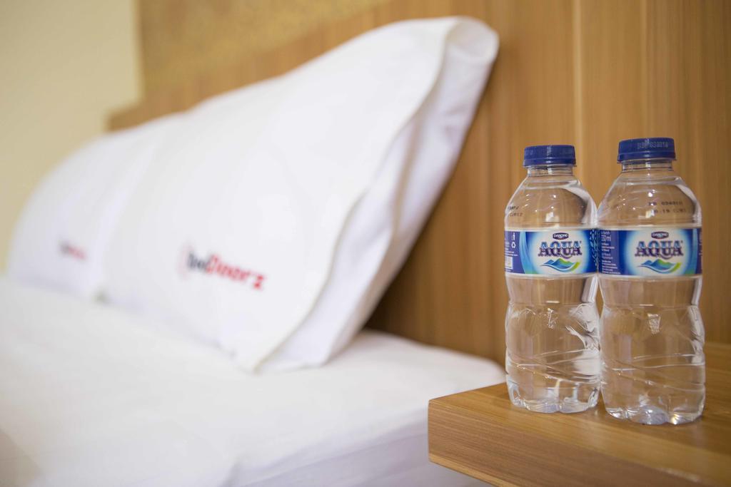 Reddoorz Near Balai Kota Surabaya Hotel Ngoại thất bức ảnh